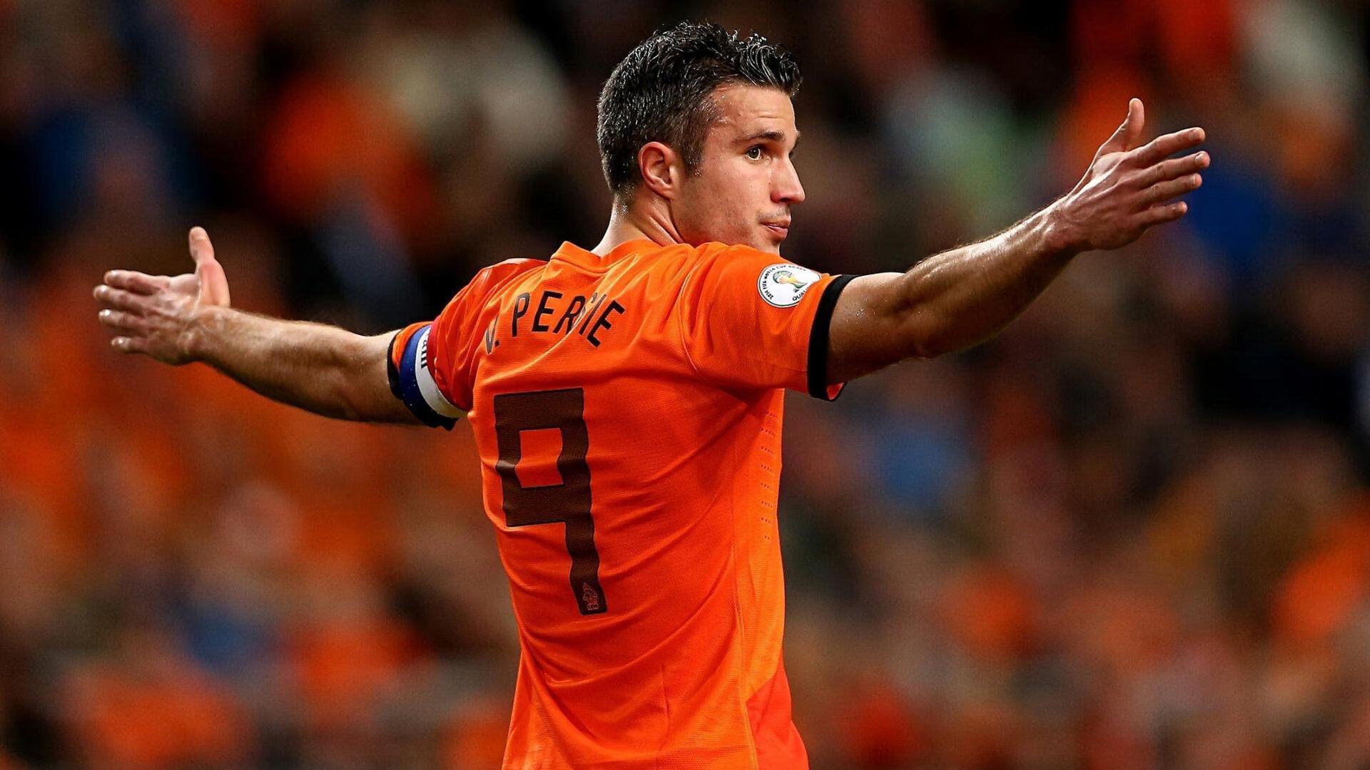 拜仁新星卡尔吐露心声，安联球场是梦想舞台，但皇马召唤终难抗拒